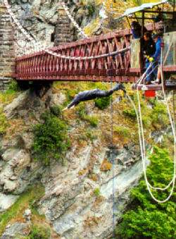 Peter Egan - Bungee Jumping!