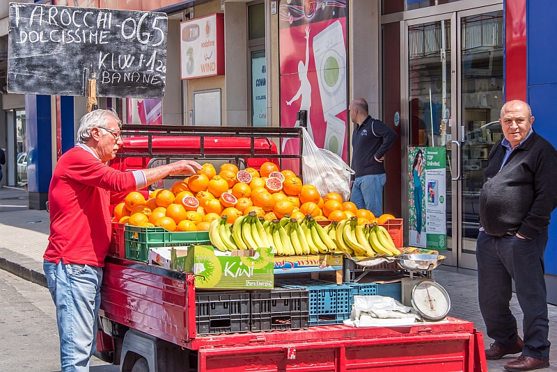 A mobile fruit stand in Palermo