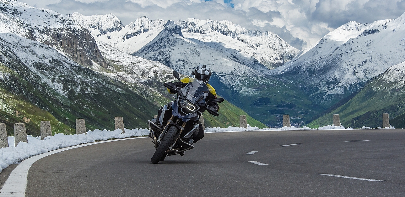 R1200GS in Swiss Alps